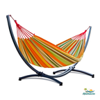 Hamac sur pied duo orange, modèle Horizonte de Hamacio avec un support gris graphite.